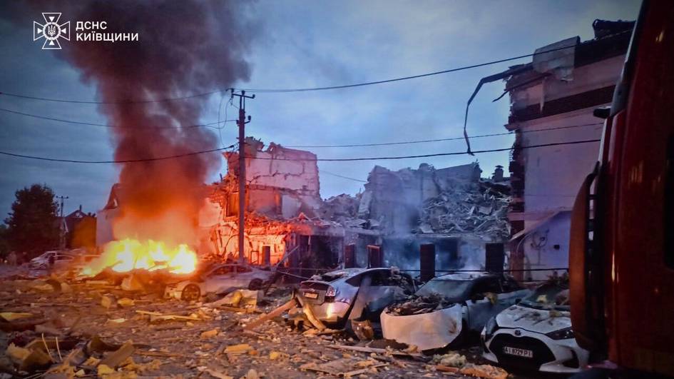 12 soatlik hujum: Rossiya Ukrainaga 500 ta dron va raketalar uchirdi (video)